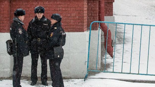 Policjanci na ulicach Moskwy.