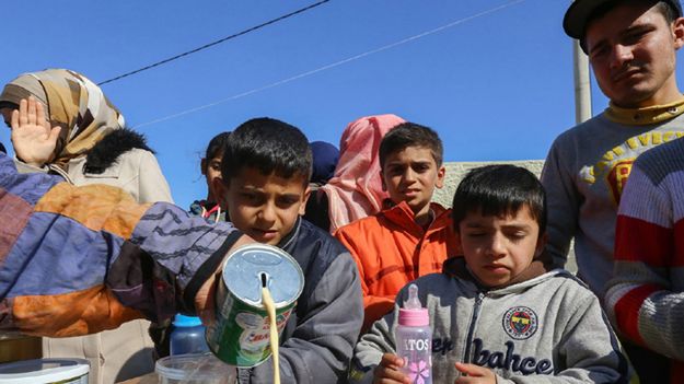 Dzieci w ośrodku dla uchodźców w Salonikach