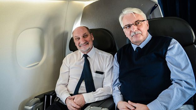 Szef MON Antoni Macierewicz i szef MSZ Witold Waszczykowski