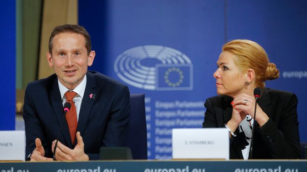 Szef duńskiej dyplomacji Kristian Jensen i minister ds. integracji Danii Inger Stojberg.
