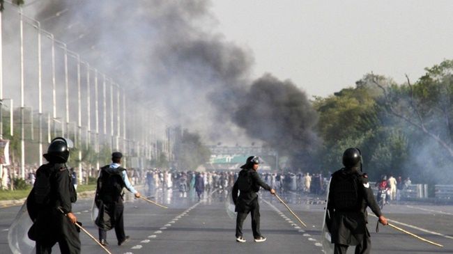 Starcia w Islamabadzie