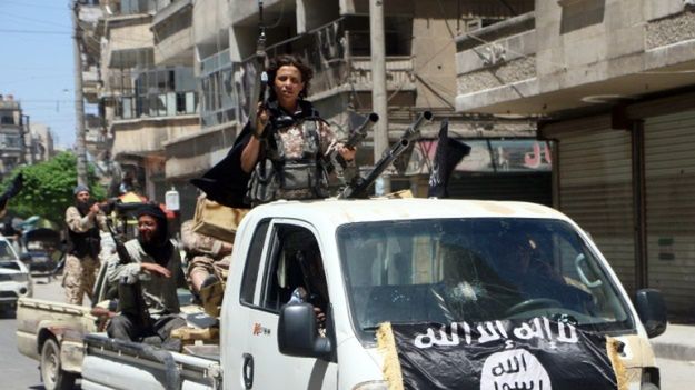 Rebelianci z powiązanego z Al-Kaidą Frontu al-Nusra