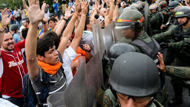 Protest opozycji w Caracas; 11 maja