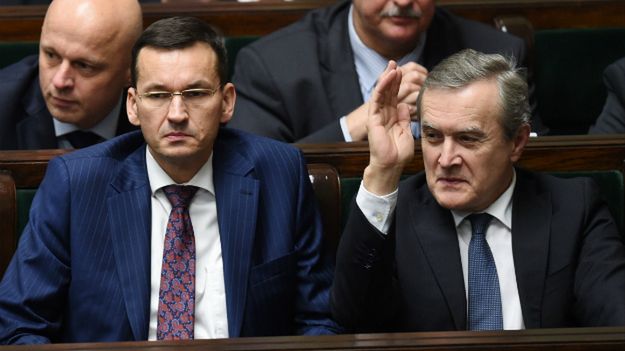 Wicepremier, minister rozwoju Mateusz Morawiecki i wicepremier, minister kultury i dziedzictwa narodowego Piotr Gliński