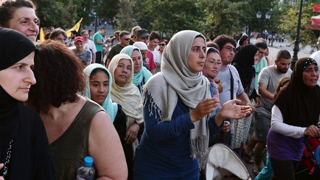 Marsz uchodźców i osób, którzy ich wspierają w Atenach, 16 czerwca 2016 r.
