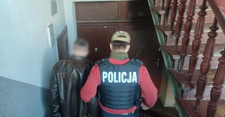 Kilkanaście osób zatrzymanych za działanie w zorganizowanej grupy przestępczej oszukującej metodami “na policjanta” i “na adwokata”