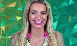 Wiktoria z "Hotelu Paradise" wygląda dziś jak INNA OSOBA. Wyprowadziła się z Polski, a ostatnio nadawała z... Rosji (ZDJĘCIA)