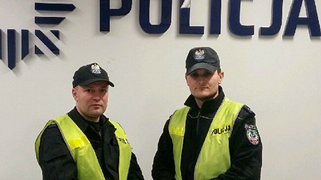 Sierż. szt. Rafał Ptaszkiewicz i sierż. Piotr Tomaszewski z gorzowskiej policji
