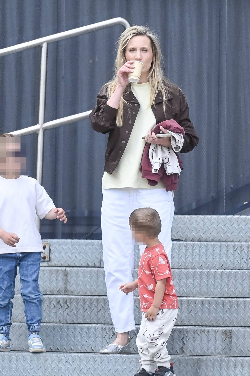 Pola Wiśniewska odwiedziła studio Polsatu w towarzystwie synów