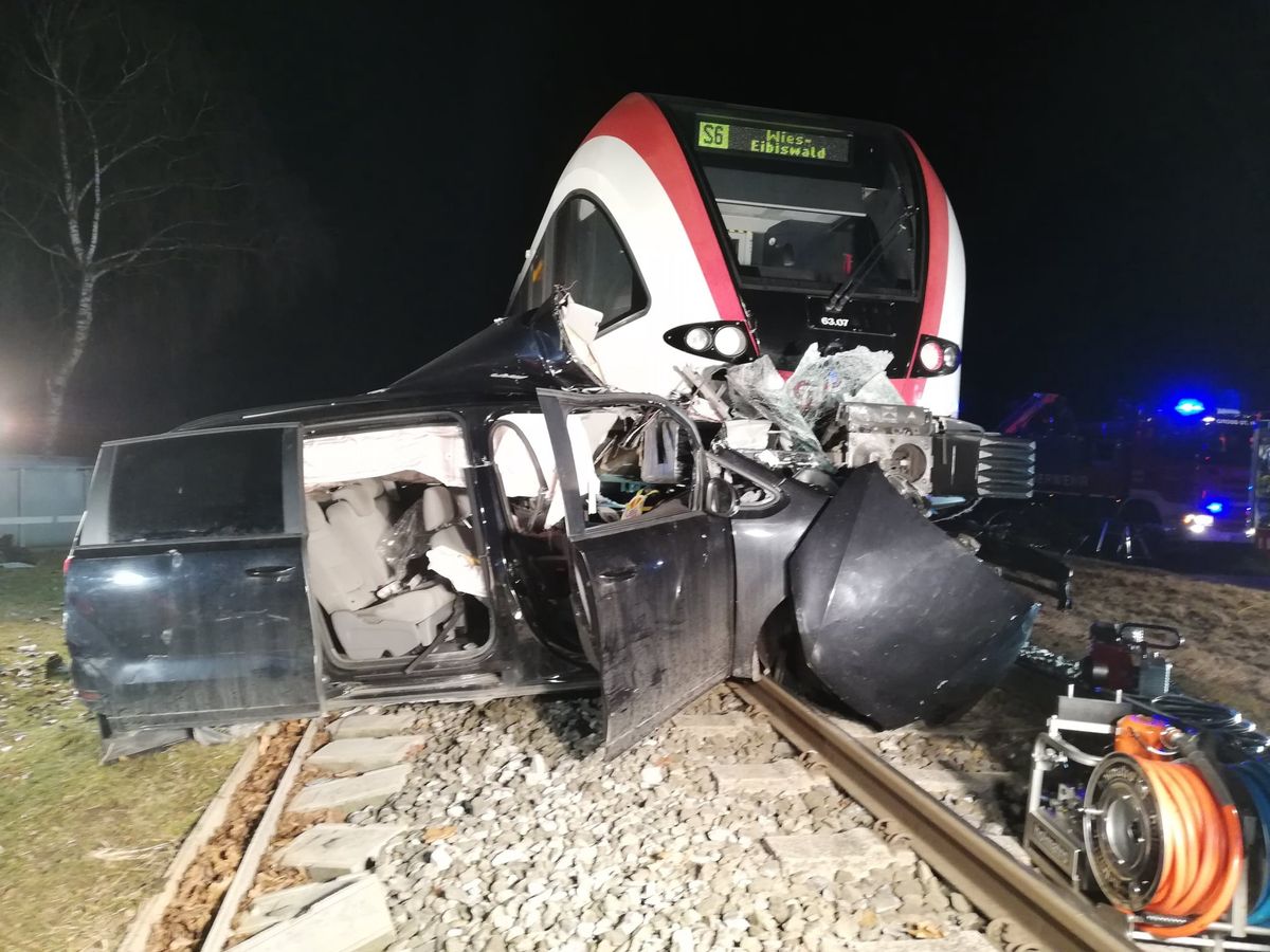 Samochód z Polakami miał wypadek w Austrii. Jedna osoba nie żyje