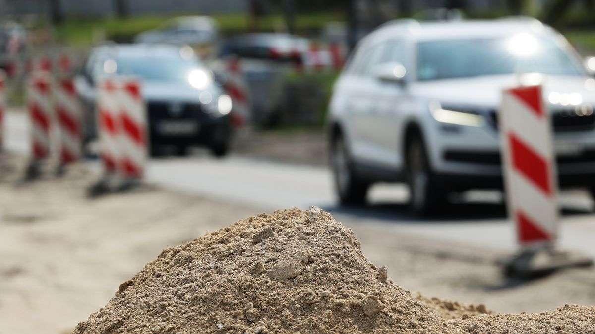 DAREK11
ostrzegawcze, budowa, nowa, droga, miasto, uwaga, informacja, pas, ruch, zakaz, remont, naprawa, serwis, inwestycja, wypadek, zdarzenie, przejazd, oznaczenie, ruch drogowy, kierunek, symbol, ulica, ostrzegawczy, znak drogowy, podroż, kodeks, wysepka, ilustracja, informacje drogowe, tablica, autostrada, jezdnia