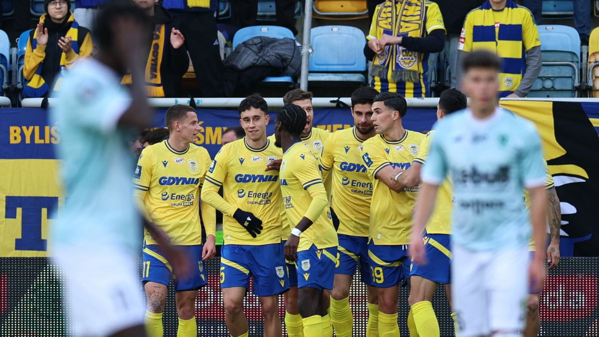 PAP / Adam Warżawa / Na zdjęciu: Arka Gdynia wygrała z Piastem Gliwice