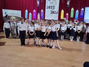 Skierniewice: Pasowanie pierwszoklasistów w Szkole Podstawowej nr 1