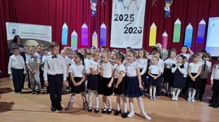 Skierniewice: Pasowanie pierwszoklasistów w Szkole Podstawowej nr 1