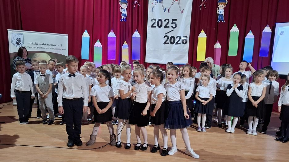 Pasowanie pierwszoklasistów w Szkole Podstawowej nr 1 w Skierniewicach