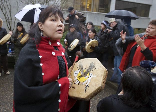 Tysiące zabitych i zaginionych kobiet - Kanada chce się rozliczyć z ataków na rdzenną ludność