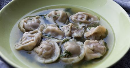 Pierogi ruskie mają mocną konkurencję. Na obiad robię kreplachy z mięsnym farszem