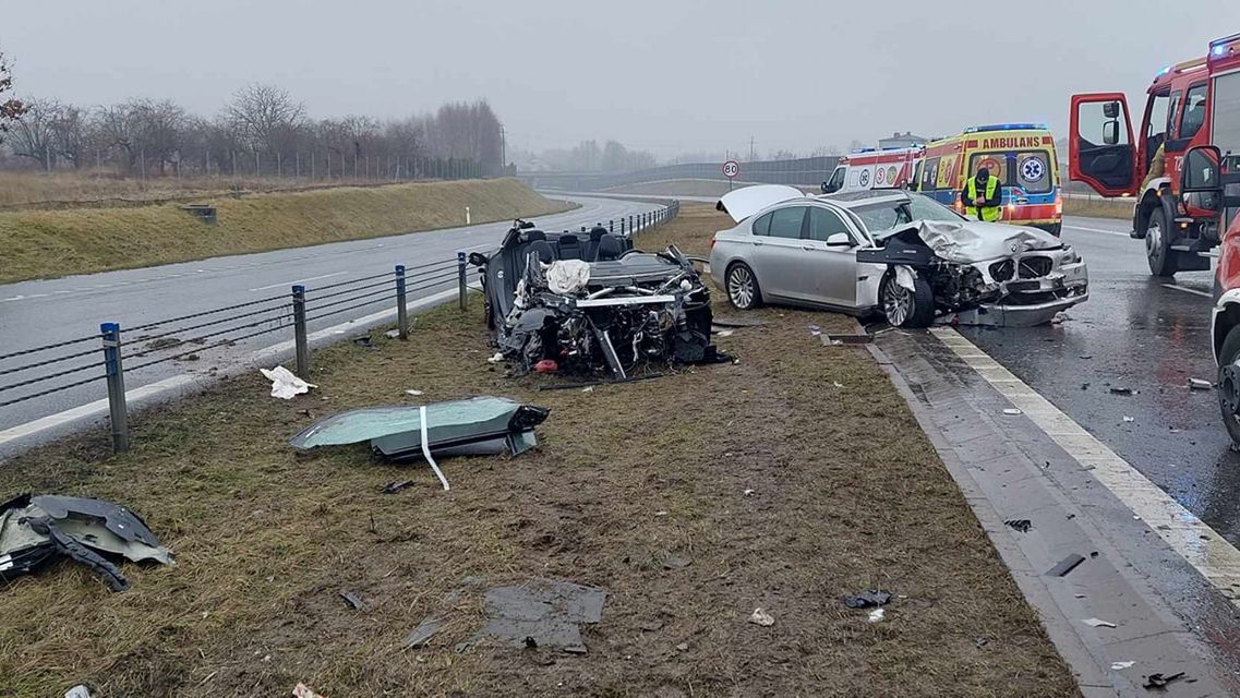 Wypadek S8, okolice Mszczonowa, Mercedes EQE i BMW serii 7