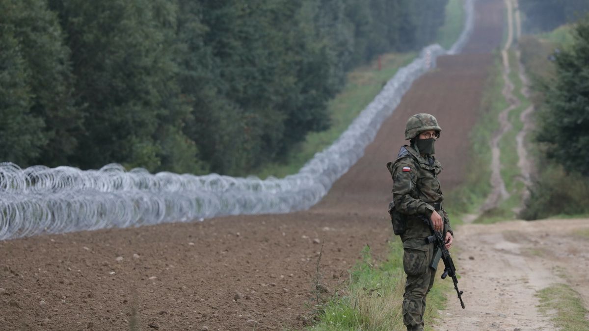 Polska chce ponad 200 mln euro wsparcia przy budowie zapory na granicy 
