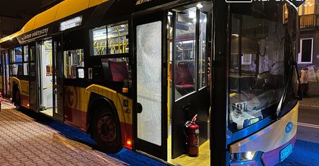 Rozwścieczony pasażer strzelał do kierowcy autobusu. Wiemy, co mogło być powodem