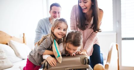 Spokojny wyjazd na wakacje. Tanie gadżety zadbają o dom