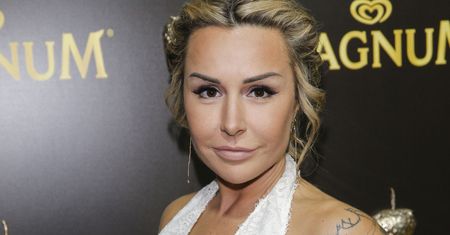Blanka Lipińska w bikini wygląda jak bogini. Dobrze wie, co lubią jej fani