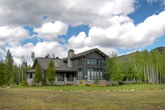 Rekordowo wysokie ceny domów w USA. Kiedy?