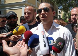 Skandal w Grecji. Neonazistowski polityk składa pozwy