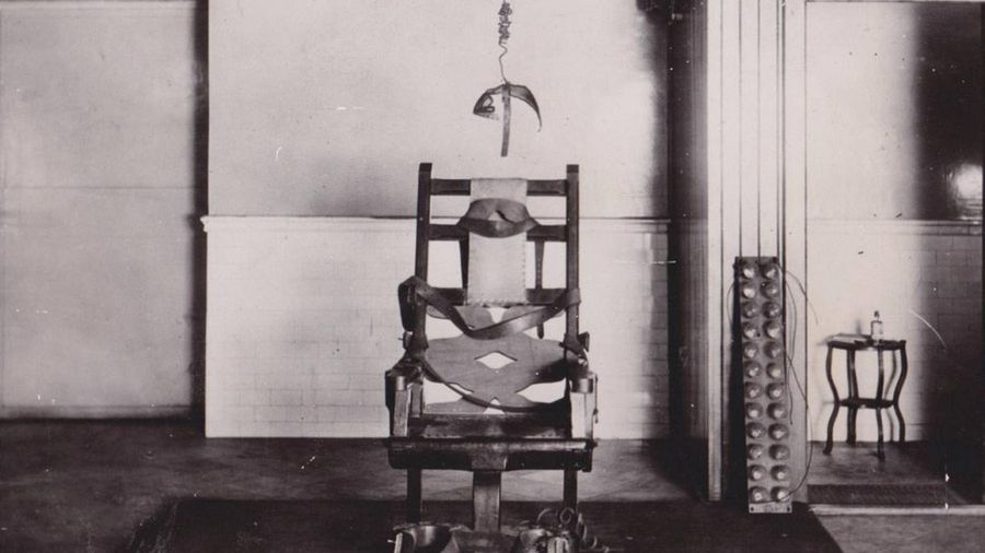 Pierwsze krzesło elektryczne, używane do zabijania skazańców do 1929 roku 