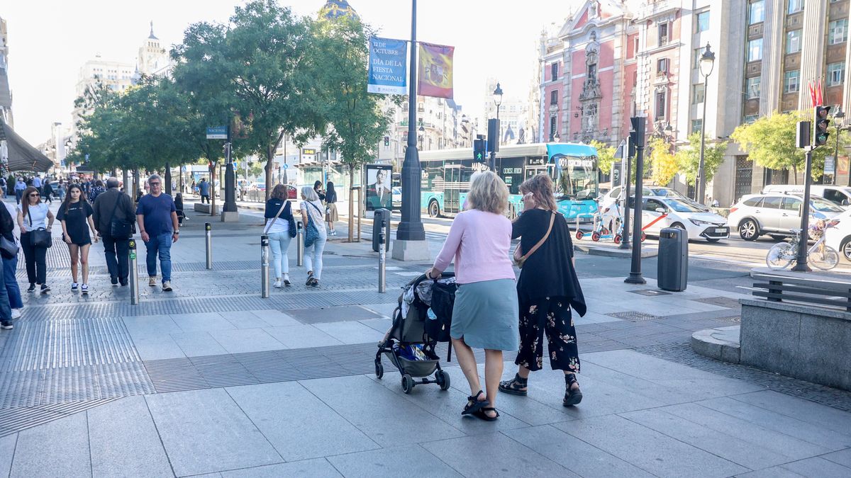 MADRID, SPAIN - OCTOBER 03: Two people walk with a baby stroller on October 3, 2024, in Madrid, Spain. Spain recorded an all-time low of 1.12 children per woman in 2023, slightly lower than the previous low reached in 1998 (1.13 children per woman). If the National Institute of Statistics (INE) ends up certifying this provisional estimate, Spain will be part of the group of European Union (EU) countries whose Synthetic Fertility Indicators (SFI) have fallen to their historical minimum. Within this group, Austria (1.23), Belgium (1.47), Luxembourg (1.23), the Netherlands (1.43), Sweden (1.45), Finland (1.26), Ireland (1.5) and Lithuania (1.18) also stand out for their low figures. (Photo By Ricardo Rubio/Europa Press via Getty Images)