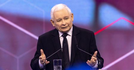 Wiemy, gdzie PiS przeniesie konwencję. Blisko 200 kilometrów od Tuska