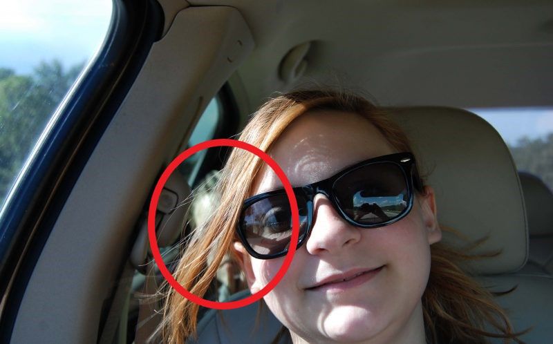 Selfie ukazuje pasażera na gapę - czy to duch chłopca?