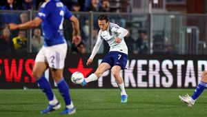 Zszedł tuż po przerwie. Włosi dosadnie o Zielińskim