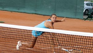 Cykl ITF: Magda Linette pokonana już w I rundzie, Polacy walczą na Wyspach