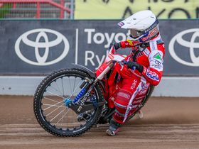 Żużlowy czwartek pod znakiem Srebrnego Kasku