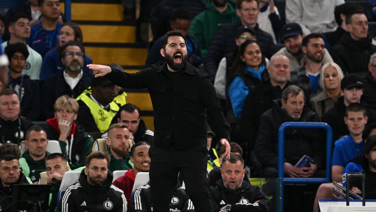 Getty Images / Sebastian Frej/MB Media / Na zdjęciu: Goncalo Feio podczas meczu z Chelsea