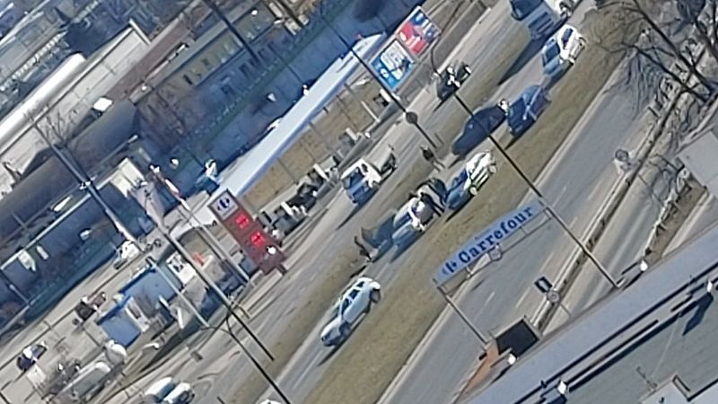 Wypadek na al. Witosa na wysokości marketu Carrefour