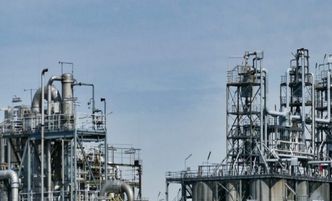 Koronawirus w Portugalii. Kierowcy nie tankują, więc największa rafineria wstrzymuje pracę na miesiąc