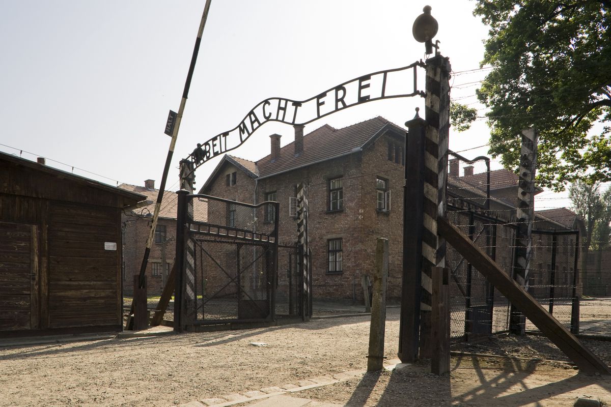 Skandal na wycieczce do Auschwitz