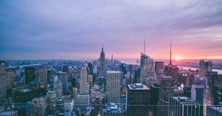 USA znoszą obostrzenia i otwierają granice. Podano termin
