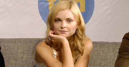 Izabella Miko ma dość fana