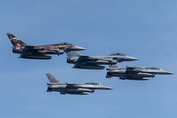 Samoloty są, brakuje pilotów. Polska armia ma gigantyczny problem