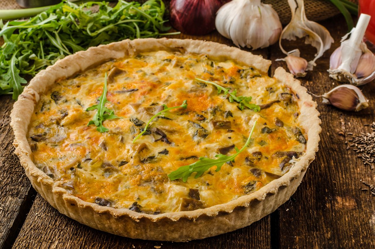 Quiche with mushrooms