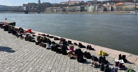 Jasny sygnał dla Orbana. Mieszkańcy Budapesztu postawili je na brzegu