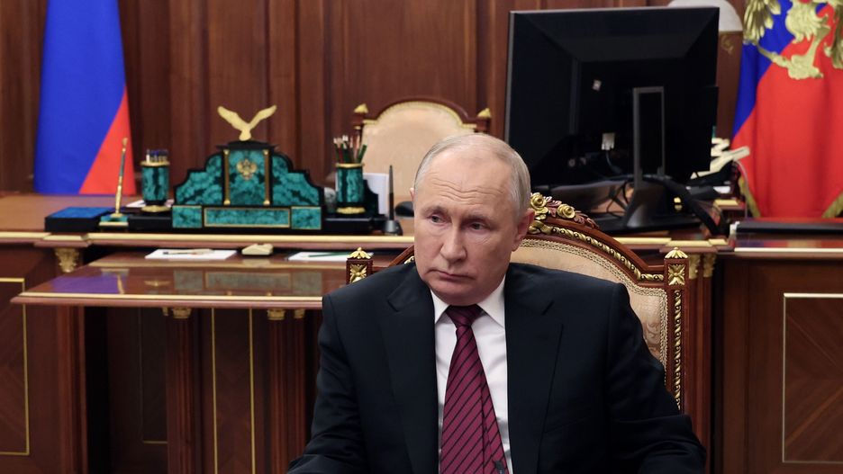 Russian President Vladimir Putin meets with acting head of the Luhansk People's Republic (LPR) Leonid Pasechnik at the Kremlin in Moscow, Russia, early 23 August 2023. EPA/MIKHAEL KLIMENTYEV / SPUTNIK / KREMLIN POOL MANDATORY CREDIT Dostawca: PAP/EPA.