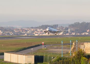 Chaos na lotnisku w Hiszpanii. Musieli przekierowac loty