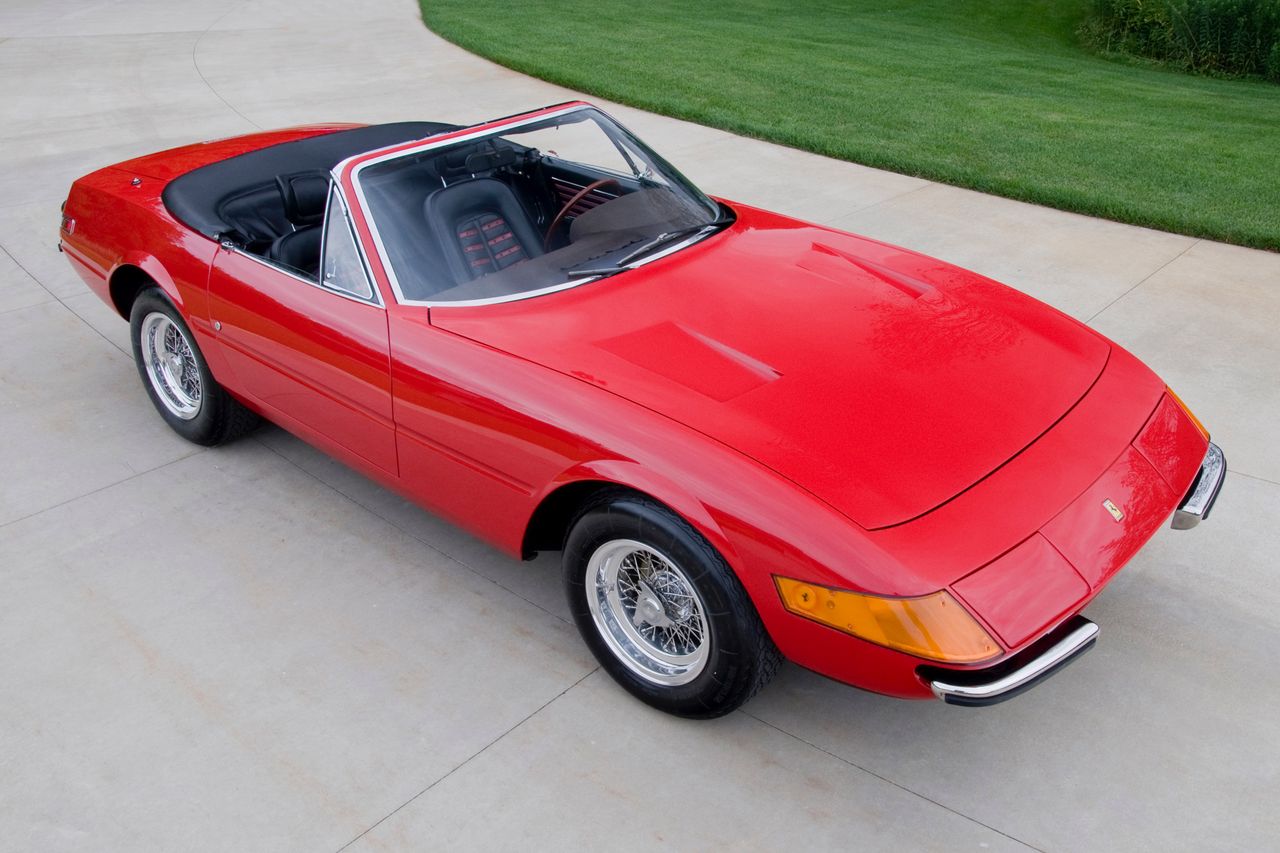 Ferrari Daytona Spyder (fot. luxuryautodirect.com)