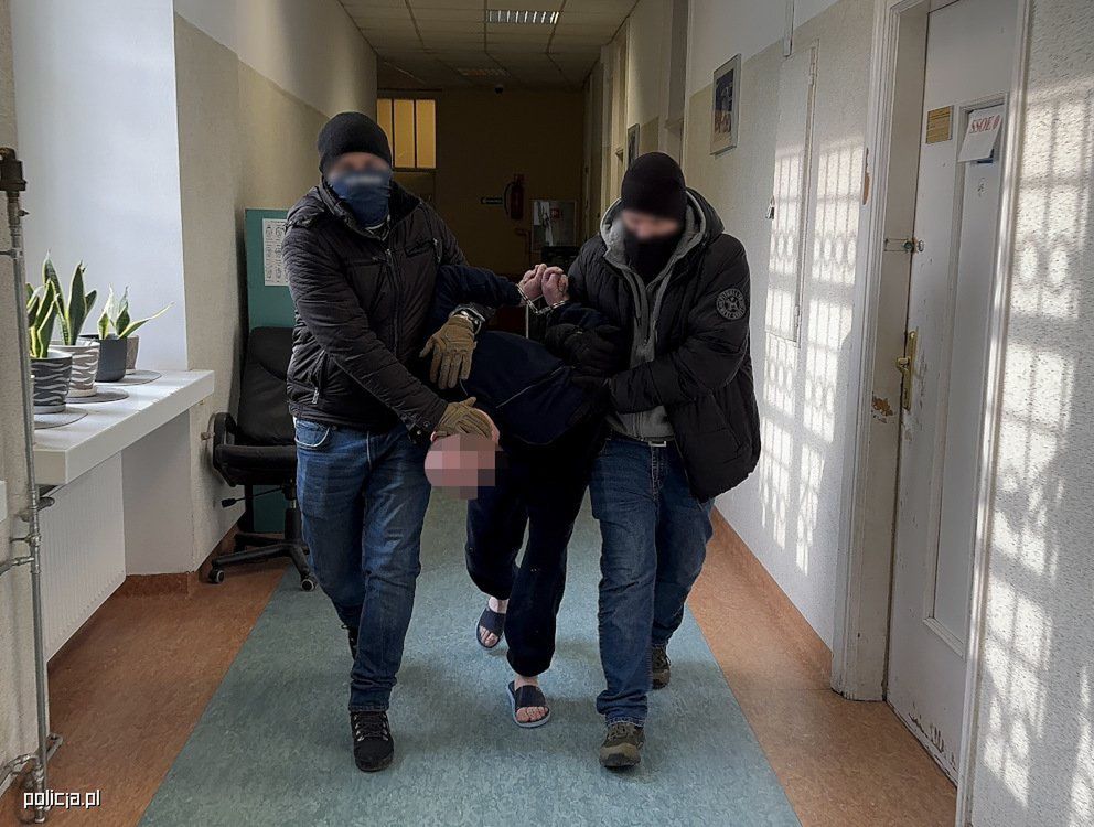 Brutalne zabójstwa w Warszawie: zatrzymano dwóch podejrzanych o morderstwa starszych kobiet