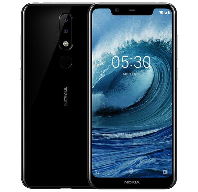 Nokia X5 przypomina iPhone'a X