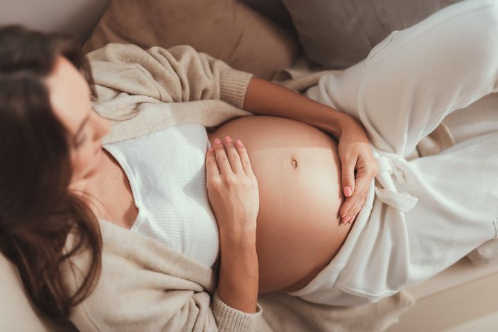 Relaksyna. jaka role odgrywa w czasie ciąży?